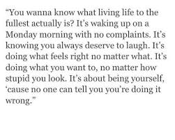 Live Life To The Fullest And Focus On The Positive Meaning Live Life To The Fullest On We Heart It In 2020 Words Quotes Full Quote Inspirational Words