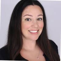 Lindsey Cannon's Instagram, Twitter & Facebook