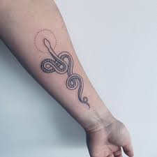 Mj At Black Ivy Tattoo Brisbane Au Ivy Tattoo Tattoos Gemini Snake Tattoo