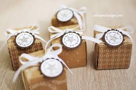 Gastgeschenke Mit Dem Stanz Und Falzbrett Fur Geschenkschachteln Geschenkschachteln Falzen Geschenke