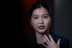 Anna Kwok's Instagram, Twitter & Facebook