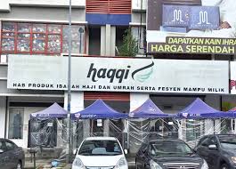 Bagi yang memerlukan kereta sewa, sila hubung no yang berkenaan: Shopping Baju Raya Di Butik Haqqi Shah Alam Emilinda