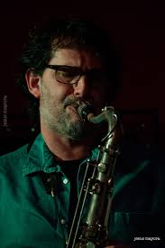 Selassie I Star ft Rastaveli MC de Hummingbird, Rastaveli MC Alex Dub