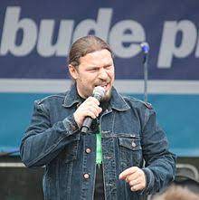 Vlastní společnost synot invest limited podnikatele a bývalého senátora iva valenty. Petr Kolar Singer Wikipedia