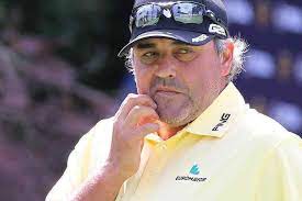 Pato cabrera fue condenado a dos años de prisión efectiva por los delitos de lesiones leves calificadas por el vínculo y hurto contra su expareja cecilia torres mana. Dictan Orden De Detencion Y Captura Contra El Golfista Angel El Pato Cabrera Ciudadanos La Voz Del Interior