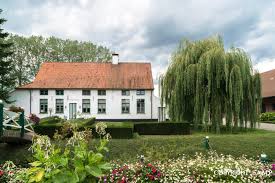 Mediahuis wil je online een sterke nieuwsbeleving bieden. Nazomer Tip Blik Op De Paardenstoeterij Van Willy Naessens Nuus