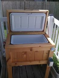 25 Diy Reclaimed Wood Projects For Your Homes Outdoor Diy Cooler Deck Cooler Wood Projects