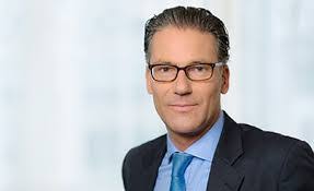 Philip Holst's Instagram, Twitter & Facebook