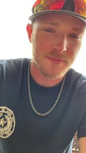 Anthony Moxley (@amox82)