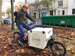 Jean Francois Morlon Velo Plombier A Bordeaux Et Depanneur Zero Pollution En 2020 Plombier Velo Depanneur