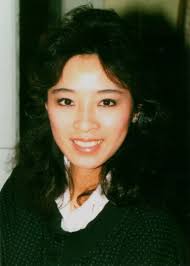 今天是911 襲擊23 週年,我們向兩位展現出不可思議的英雄致敬: Betty An  Ong,美國航空11號班機號班機空姐,是第一個警告當局關於劫機事件。 她在電話裡待了23分鐘,提供了關鍵信息導致美國領空關閉。  她小時候玩的中國演奏中心,在2011年以她的榮譽重新命名。 在此深入瞭解她 ...