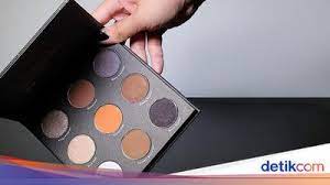 The photos came out great and the makeup lasted all night. 7 Eyeshadow Terjangkau Dari Brand Lokal Untuk Kamu Yang Baru Belajar Makeup