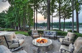 Discover the versatility of patio pavers with these 25 beautiful examples of backyard spaces designed with various types, sizes, and styles. Paver Patio Ideas Design Guide Designing Idea
