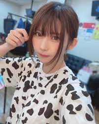 えなこが「モー可愛い」牛Tシャツ姿を披露！私服ショットに称賛の声続々 | ニュース | ABEMA TIMES | アベマタイムズ
