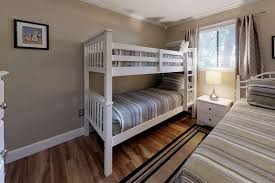 Hilton Head Island Vacation Rental New Listing Fiddler S Cove Minutes To Beach Tennis Courts Racqu Island Vacation Rentals Vacation Rental Counter Seating