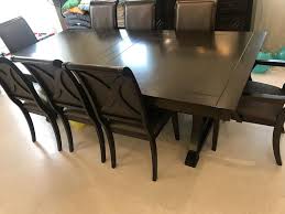 The round dining table features an oak woodgrain veneer with nail heads along the apron. Second Hand Dining Tables Price 2nd Hand Dining Tables