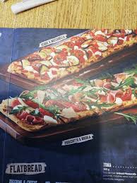 Clienţii au posibilitatea de a comanda. Pizza Hut Delta Picture Of Pizza Hut Bucharest Tripadvisor