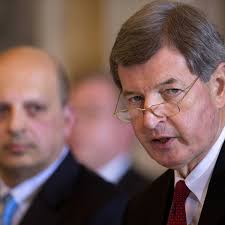 I will not consider tax issues. Why Bb Amp T Bbt Is Shifting From Dealmaking To Stock Buybacks Thestreet