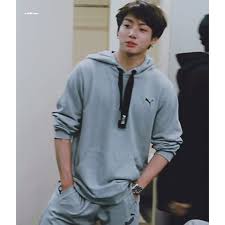 Safi On Twitter Finally Hd Https T Co S8uc6yjj8r Long Sleeve Tshirt Men Grey Hoodie Grey Sweatpants