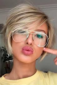 Onwijs simple short haircuts for women ug bron: 10x Hoe Combineer Je Kapsels Met Een Bril Haartrends En Kapsels Voor Brildragers Glamourista Kapsels