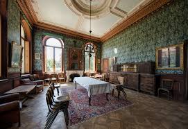 Un château capable de faire rêver n'importe quel visiteur. Urbex Chateau Jm Abandoned Chateau Urbex Darbians Photography