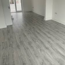 Most contractors and flooring retailers that offer installation services charge a flat fee based on the total square footage of flooring to be installed. Laminate Flooring Everything You Need To Know Floor Choice