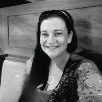 Kelly Middlemiss's Instagram, Twitter & Facebook