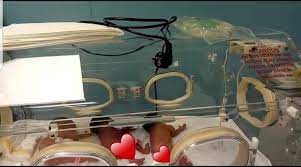 Eine frau aus mali hat am dienstag neun babys geboren, zwei mehr als die ärzte bei in einem gebärsaal in marokko hat eine frau aus mali neunlinge geboren. Qppkjwnmj9 Jdm