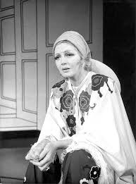 Carmen stănescu a pășit pe scena a numeroase teatre din bucurești, printre care și teatrul din bucurești. Poze Carmen StÄƒnescu Actor Poza 4 Din 7 Cinemagia Ro