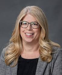 Sarah Nielsen's Instagram, Twitter & Facebook