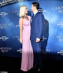 Yep little baby bloom has made her. Katy Perry Pregnant Star Having Baby With Orlando Bloom Daily Mail Online