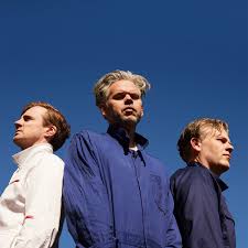 Kira Divine: альбомы, песни, концерты | Deezer