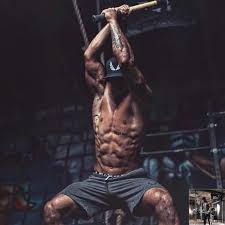 Entrainement Lourd Avec Marteau Et Pneu Photos Fitness Photographie Sportive Defi Bien Etre