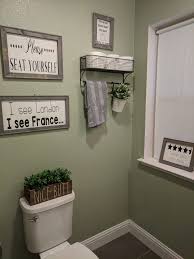 Pin By Diana Isgur On Cricut Ideas Bathroom Decor Bright Bathroom Decor Diy Bathroom Decor