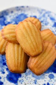 Saftige Franzosishe Madeleines Mit Honig Und Zitrone Madeleines Rezept Rezepte Teegeback