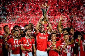 Dapatkan prediksi, tip dan live skor terbaru benfica vs sporting cp di 90bola. B R Football On Twitter Benfica Celebrating Their First Trophy Of The Season After A 5 0 Win Vs Sporting