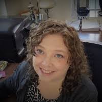 Trisha Abbott's Instagram, Twitter & Facebook