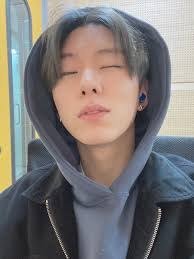 Any information you publish in a comment, profile, work, or content that you post or import onto ao3 including in summaries, notes and tags, will be accessible . B On Twitter Shownu Changkyun Minhyuk Hyungwon Selca Styles According To Selca Studies Researcher Yoo Kihyun