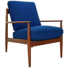Pin By Daniel Israel On Muebles In 2020 Teak Lounge Chair Lounge Chair Design Modern Lounge Chairs