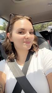 Ashleigh Pearson's Instagram, Twitter & Facebook