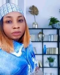 I wish all lka sons and daughters traveling for Xmas and New year  celebrations ajourney mercy in Jesus name Amen