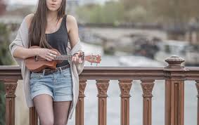 Joey's numerous lies on his resume catch up to him when he takes part in a after a bitter fight with rachel, ross ends up sleeping with another woman. Top 10 Songs To Get You In The Mood For Paris Paris Perfect