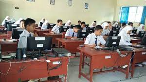 17 keperluan terhadap penggunaan ict dalam pendidikan amat dirasai kerana ict telah menjadikan dunia pendidikan sebagai hak milik pelbagai lapisan masyarakat di mana pelbagai maklumat dan sumber pendidikan dapat dicapai walau di mana jua kita berada. Manajemen Sekolah Pentingnya Penggunaan Teknologi Dalam Pendidikan