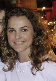 Keri Russell wearing