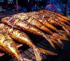 Cara mengolah ikan asap dengan bahan baku lele cukup mudah. Sudah Pernah Coba Ikan Salai Yuk Ke Pontianak Sudutpandang Id