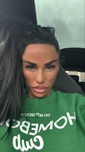 Good morning world 🌍🌅 😃😘❤️ #katieprice #thisisme #thankyouforyoursupport