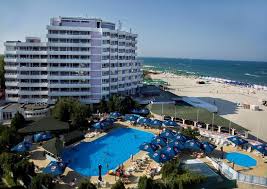 Statiunea mamaia, denumita si perla litoralului romanesc, este localizata pe o fasie de nisip ce desparte marea neagra de lacul siutghiol. Savoy Hotel Mamaia Prices Reviews Romania Tripadvisor