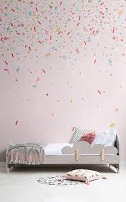 Just kids wallpaper is the leader in stylish kids wallpaper for girls rooms, boys room and beautiful nursery wallpapers. Nos Fonds D Ecran Inspires De Confettis Sont Un Decor De Fete Parfaite Pour Une Pepiniere Mi Confetti Wallpaper Interior Paint Colors For Living Room Girl Room