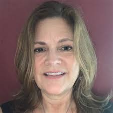 Martha Dare's Instagram, Twitter & Facebook