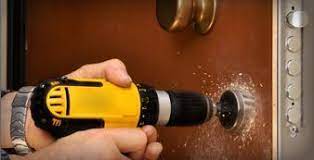 Lakeside safe & lock service is a locksmith in oklahoma city, ok 73116 specializing in residential, commercial, safes, and automotive locksmith. Home Emerson S Locksmith Co
